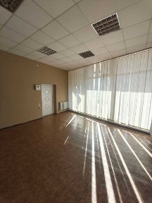 Оренда комерційного приміщення по вулиці Академіка Янгеля