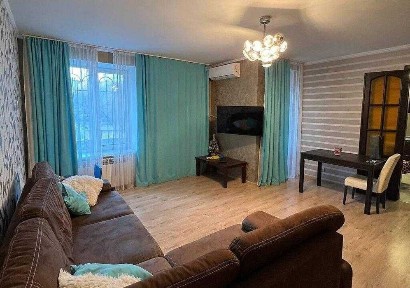 Продам 3-комн. квартиру Рабочая Кедрина кирпичный дом евро ремонт NK