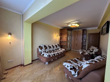 Довготривала оренда 2к квартири метро Лівобережна