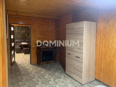 Затишний будинок-квартира з меблями та технікою