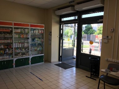 Оренда 69,7 кв. м. в АТБ (можливо під аптеку) Київ, пр. Тичини, 7