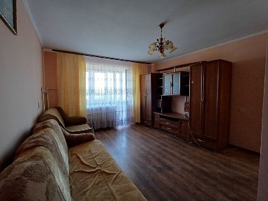 Здається 1 кім кв в районі Метро.