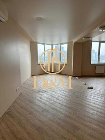 Продаж просторої 2-к квартири 117 м², вул. Саперно-Слобідська