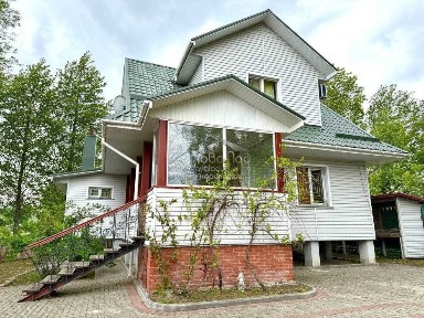 HN Пропонуємо затишний будинок з виходом на воду-озеро Глушець, 100м2