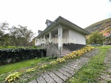 Продається будинок в м. Виноградів