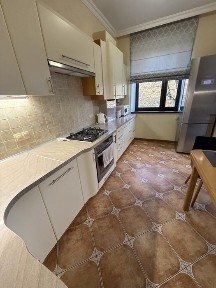 Квартира в центрі з виглядом на парк та парковкою