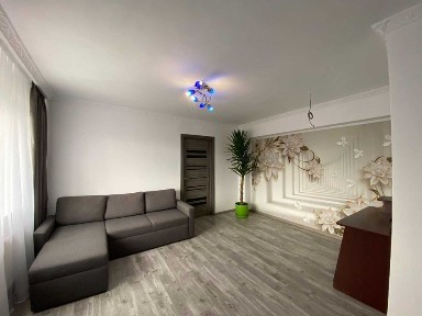 Продаю 2к квартиру вул. Крипякевича з ремонтом