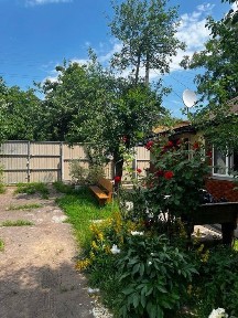 ПРОДАЖ затишного будинку р-н площі 700річчя