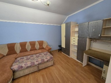 Здається будинок м. Берегове