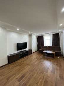 3 кімнатна квартира в оренду центр