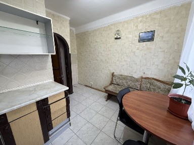 Продам 3к Дарницький бул 17 Дніпровський р