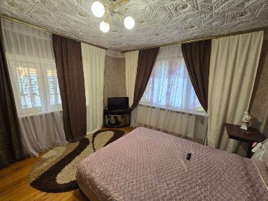 Продам будинок у передмісті Берегова