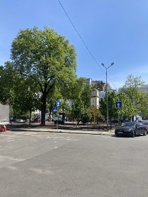 Київ, Печерський, вулиця Богдана Ступки 3