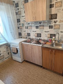 Здам подобово 1 но кімнату квартиру на Соцмісті, вул Соборності.