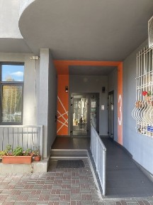 Київ, Дарницький, проспект Миколи Бажана 14