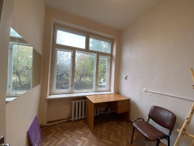 Офісне приміщеня вільного призначеня