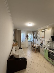 1-к кв., с. Хотів, вул. Б. Хмельницького, 1; без комісії для покупця!