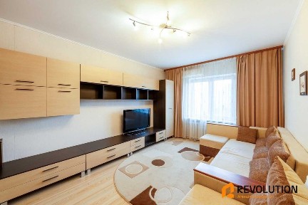 БЕЗ %. Дарницький р-н, 1-кімнатна, пр-т. Григоренко 18-А