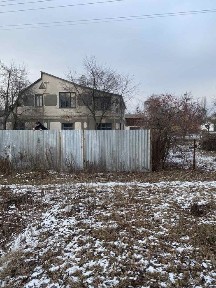 ТЕРМІНОВА продажа/обмін: будівля 200кв. м.+100кв. м.гараж. 10соток. Обмін.