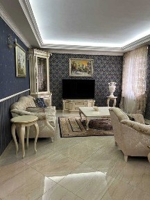 Продам гарний будинок з басейном, власним берегом, причалом Піщанка