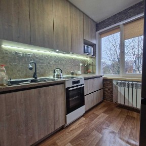 Терміновий продаж 2 кімнатної квартири по вул. Наукова