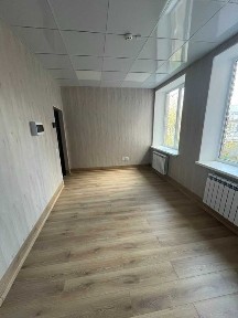 Офіс 14 м кв. в центрі