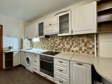 Оренда 3-кімнатної квартири в цегляному буд. | просп. Червоної Калини