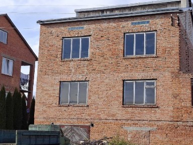 Незавершене будівництво в Самборі