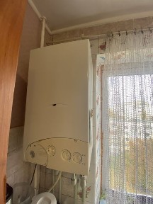 Продам 3к квартиру (вул. Героїв України )