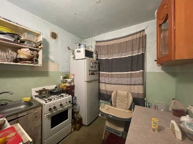 Продам 1 кімнатну квартиру на Парусі, 1 поверх з лоджією