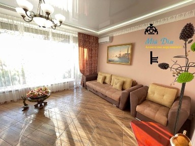 Таунхаус поруч з ЖК Sofia Residence