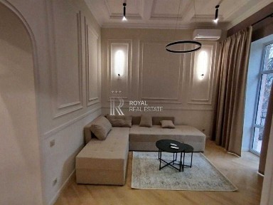 АКТУАЛЬНА квартира Михайлівський провулок 2 спальні перша здача ЦЕНТР