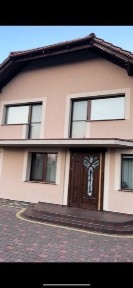 Здається 2-поверховий будинок, с. Зняцьово Код: 10748