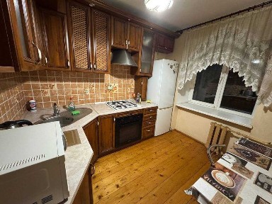 Затишна 2к по вул. Вовчинецька (навпроти ТЦ Велес)