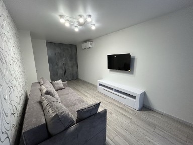 Велика 1к Новобудова Центр