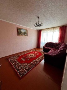 3-к квартира у центрі смт Володарка 3-й пов 5-го буд, АВТОНОМКА підвал