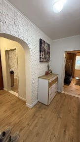 Київ, Дарницький, Урловская 24