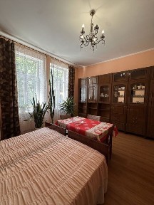 Для 2х-3-х дівчат студенток, вул Університетська, поруч ЧНУ, ОНЮА, БДМУ