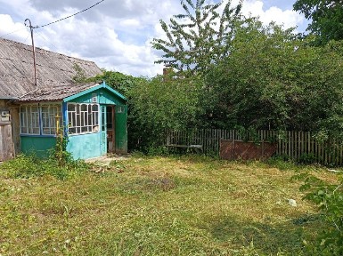 Продам будинок з земельною ділянкою в с. Хомутинці