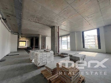 Комерційне приміщення 338 кв. м в ЖК Atlantic Residences