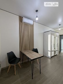 Довготривала оренда 1к квартири на вул. Набережна Перемоги 7 • ID 33600875