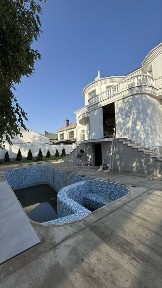 Элитный новый дом в Совиньене. Гараж, бассейн, 8 соток. 700 метров