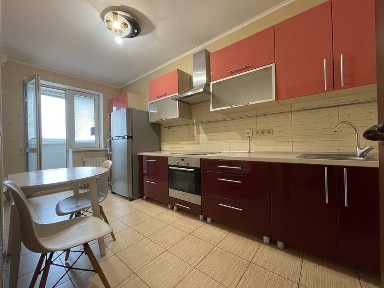 Сдам 1к на ж/м Тополь 2, ул. Тополиная 7А, кирпич Созидатель