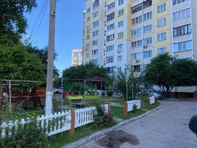 1-кімн в центрі (ІБогуна 51)власник, можно на короткий термін