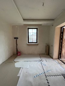 Продаж просторого будинку в Старому Селі біля озера