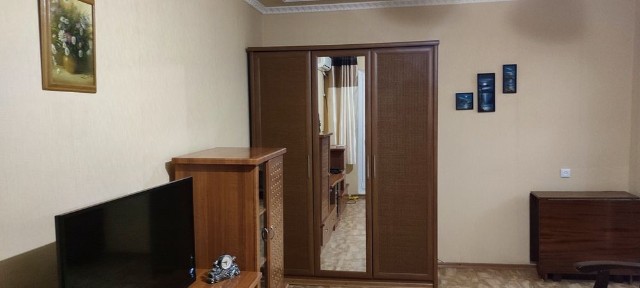 Здам 2 к-ну укомплектовануквартиру по вул. Петропавлівській