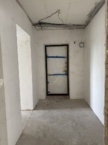 Продам 4-кімнатну квартиру в селищі Солоне Дніпропетровськоі області