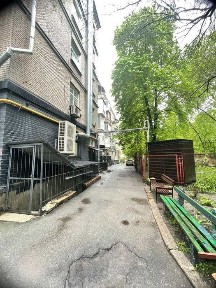 Печерськ, Центр, Кловський узвіз 6