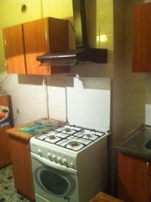 Днепр, Парусный пер., 13