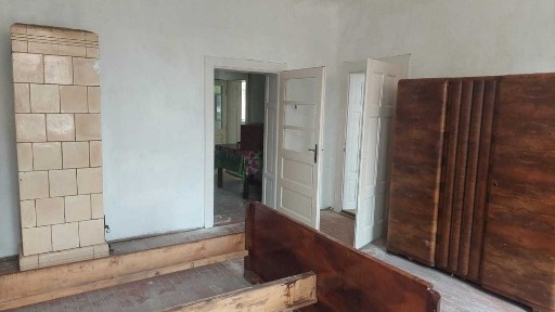 Продаж 1 поверхового будинку з ділянкою на 4 сотки, 82 кв. м 2 кімнати